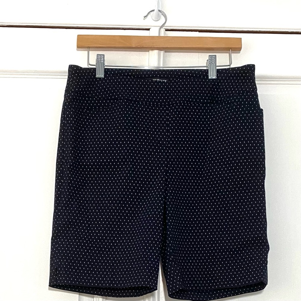 Hilary Radley Pull On Stretch Bermuda Navy with white dots Shorts